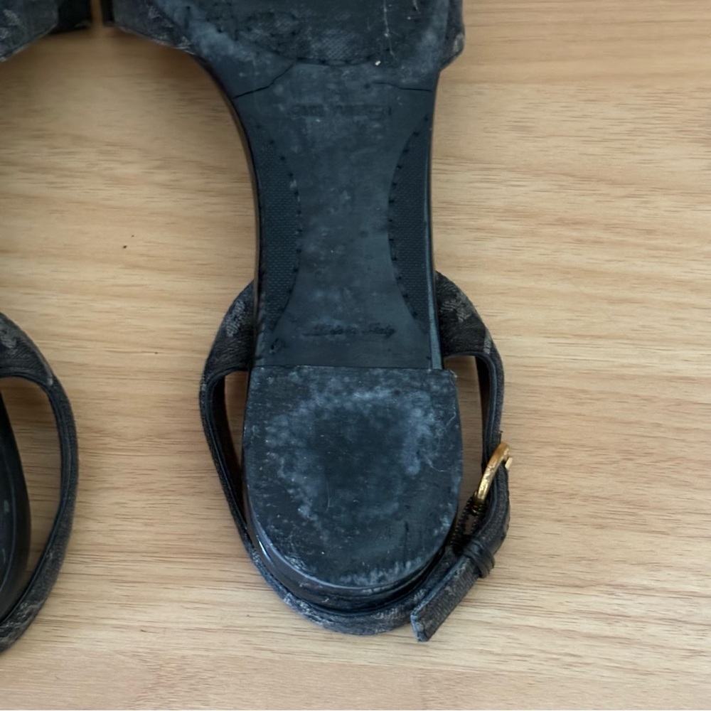 LOUIS VUITTON sz 7 37 Black Denim Bow Flats Sandals - Picture 12 of 14